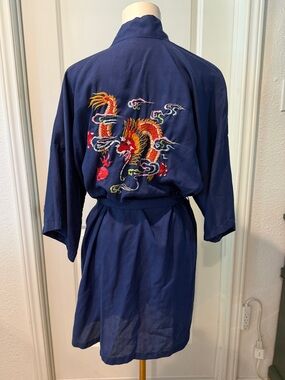 Vibrant Vintage Embroidered Kimono